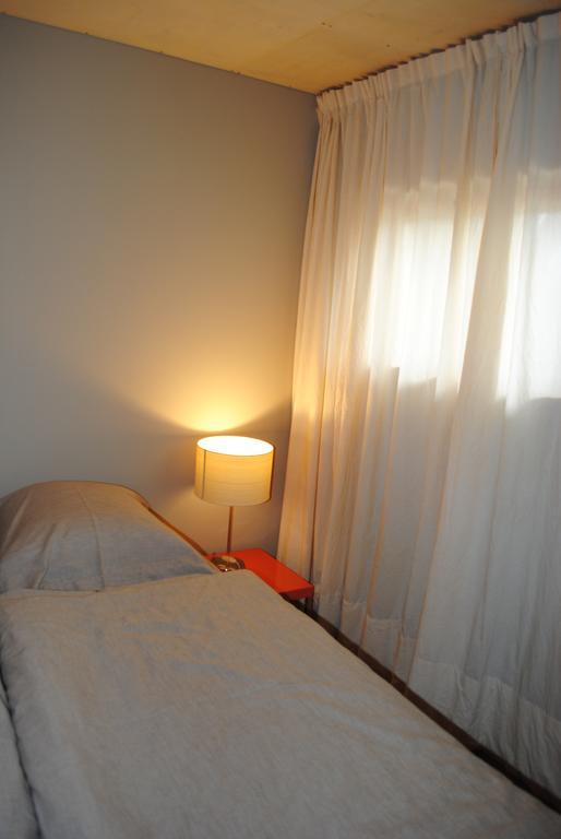 Les Foucauds Hotel Saint-Quentin-de-Caplong Phòng bức ảnh