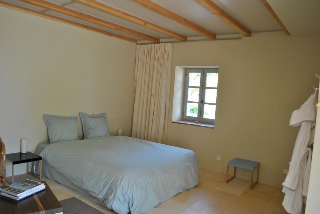 Les Foucauds Hotel Saint-Quentin-de-Caplong Phòng bức ảnh