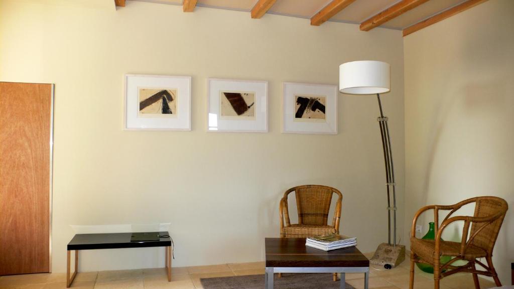 Les Foucauds Hotel Saint-Quentin-de-Caplong Phòng bức ảnh