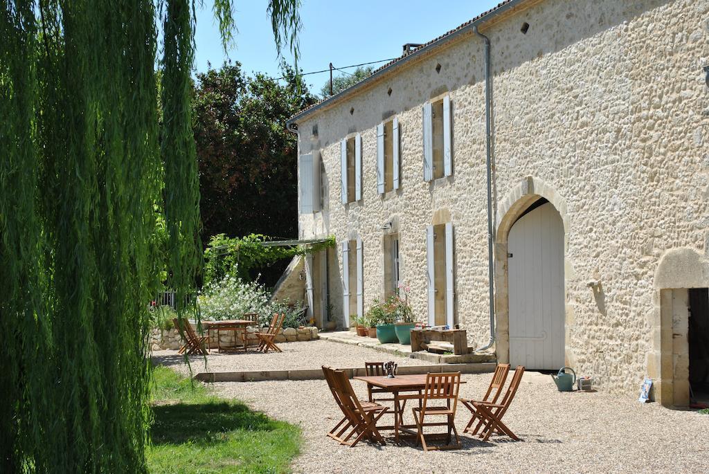 Les Foucauds Hotel Saint-Quentin-de-Caplong Phòng bức ảnh
