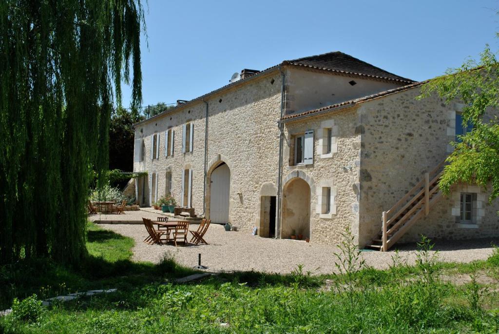 Les Foucauds Hotel Saint-Quentin-de-Caplong Ngoại thất bức ảnh