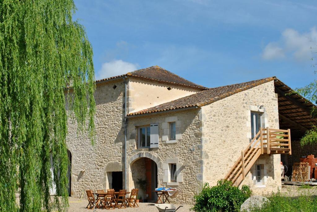 Les Foucauds Hotel Saint-Quentin-de-Caplong Ngoại thất bức ảnh