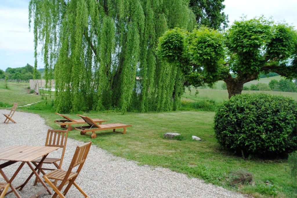 Les Foucauds Hotel Saint-Quentin-de-Caplong Ngoại thất bức ảnh